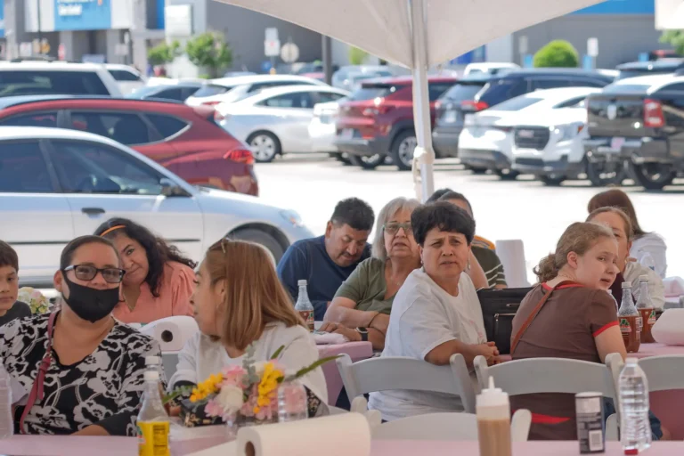 Festejo de día de las Madres en la Cosecha en tulsa en mayo de 2026
